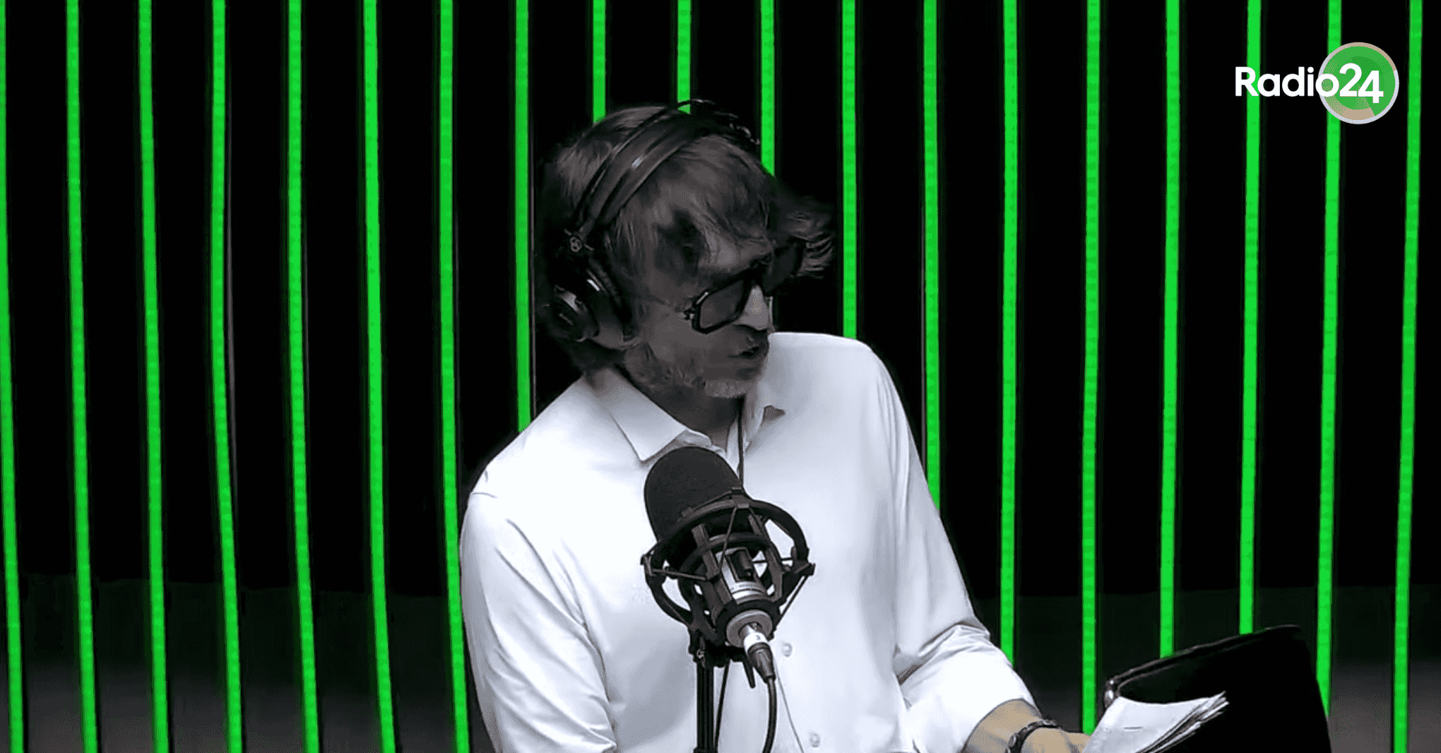 https://i2.res.24o.it/radio24/assets/img/Radio24/_Immagini/2025/07/090725_la_zanzara.png
