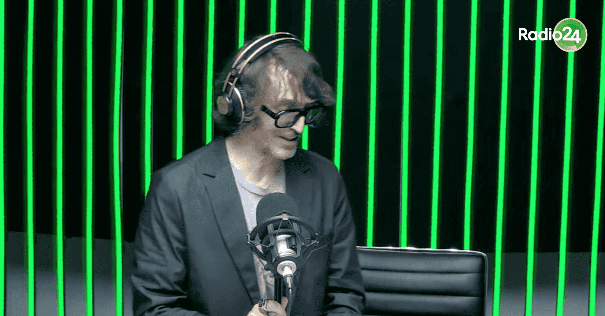 https://i2.res.24o.it/radio24/assets/img/Radio24/_Immagini/2025/07/170725_la_zanzara.png