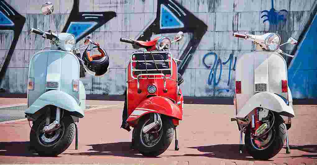 https://i2.res.24o.it/radio24/assets/img/Radio24/_Immagini/2025/10/131025-vespa-scooter.jpg
