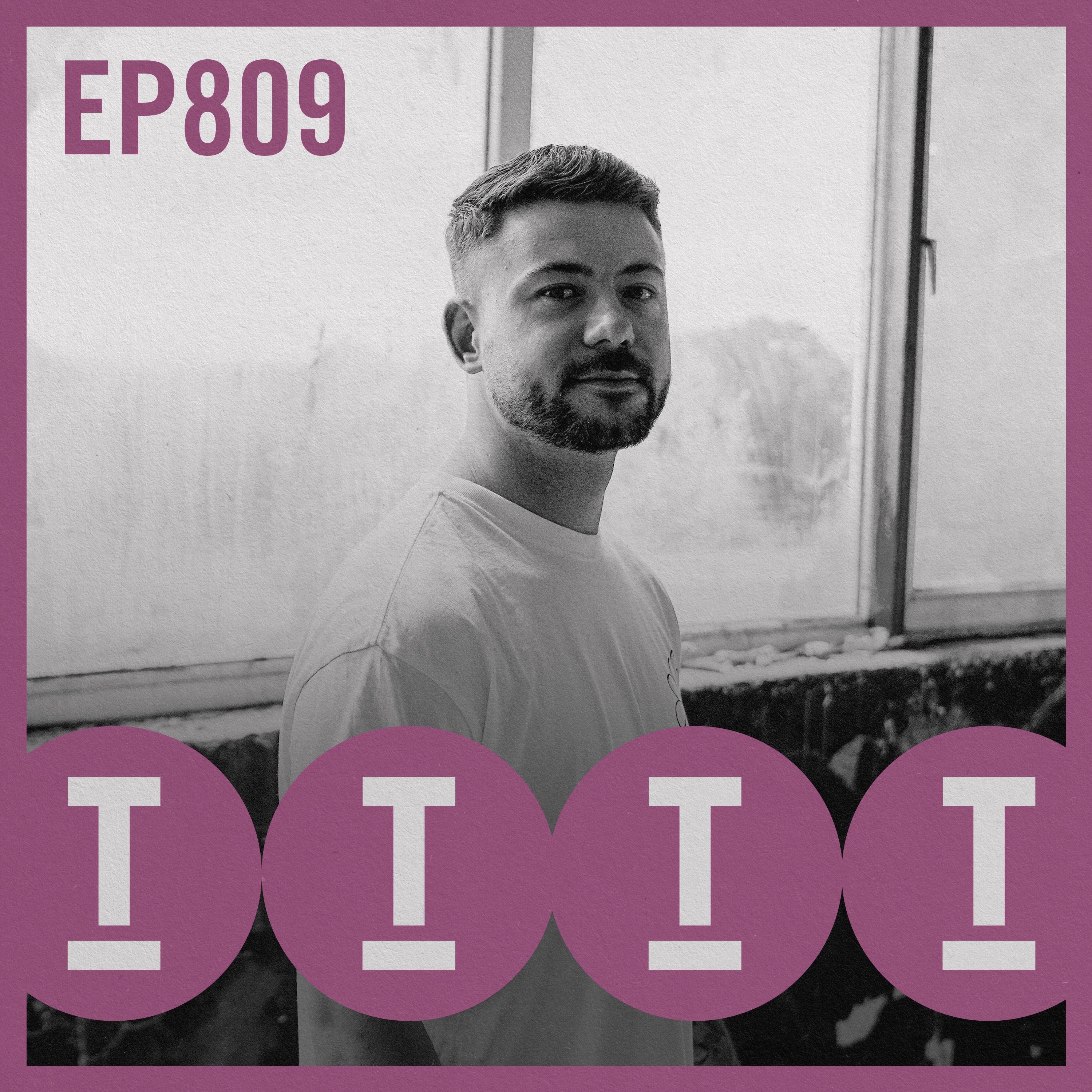 https://distorted-dev.s3.amazonaws.com/RADIO-EP809-1x1_Danny-R.jpg