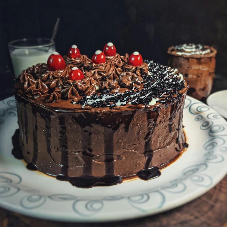 https://entitled-opinions.com/wp-content/uploads/2025/10/cake.jpeg