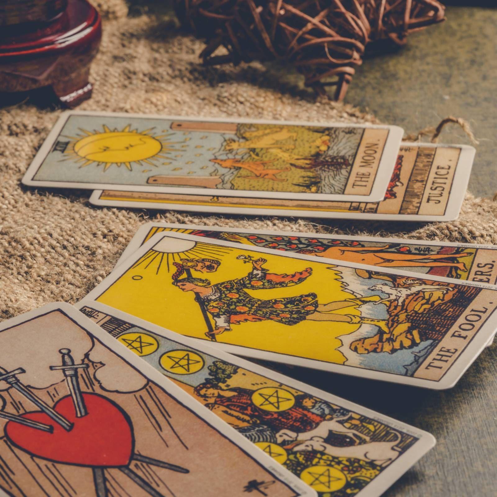 https://img2.rtve.es/imagenes/cartas-magicas-17-08-25/01755414361270.jpg