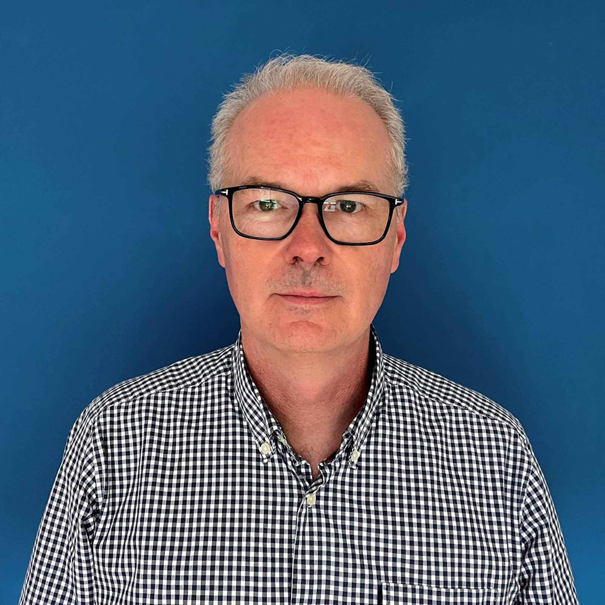 https://pbcdn1.podbean.com/imglogo/ep-logo/pbblog1614949/andrew-cameron-headshot-2000.jpg