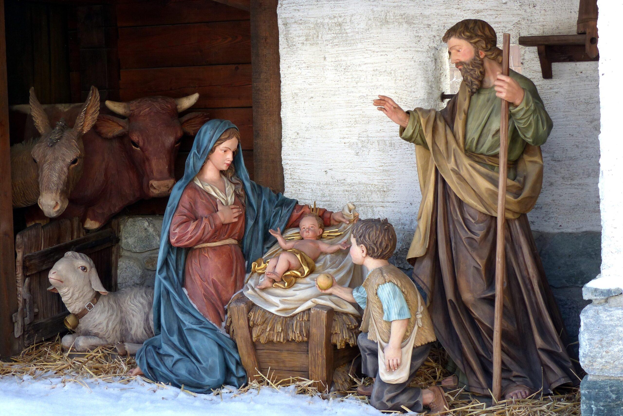 https://static.libsyn.com/p/assets/c/5/b/4/c5b4af28fc8fc1e716c3140a3186d450/Holy_Family.jpeg