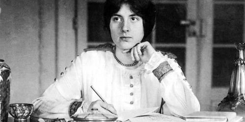 https://www.classicsforkids.com/wp-content/uploads/2024/04/lili_boulanger_4.jpg
